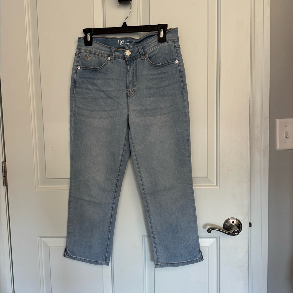 Diane Gilman Light Wash Straight Leg Jeans, capri size 10P